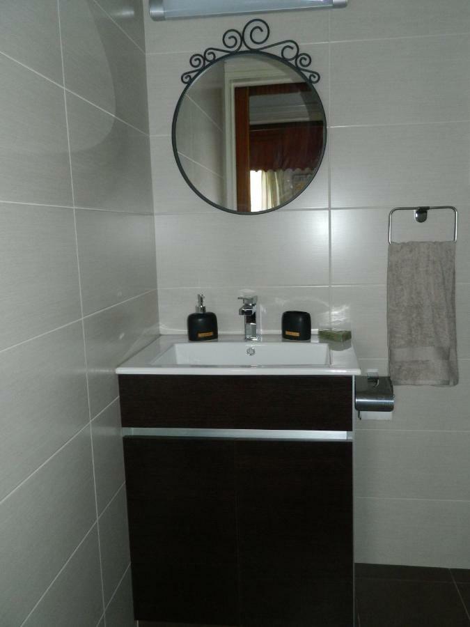 Family Nest In The Heart Of Limassol Villa Luaran gambar